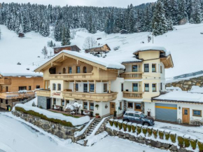 Appartement Sonne im Ferienhaus Johanna - Mayrhofen-Hippach- In der Nähe von der Skipiste